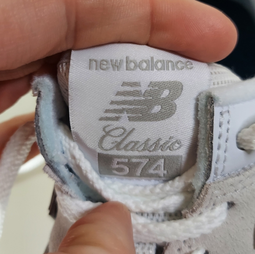 New Balance Classic 574 White/Bone Suede Casual Lace Up Sneakers WM Size US 9 - Picture 7 of 16